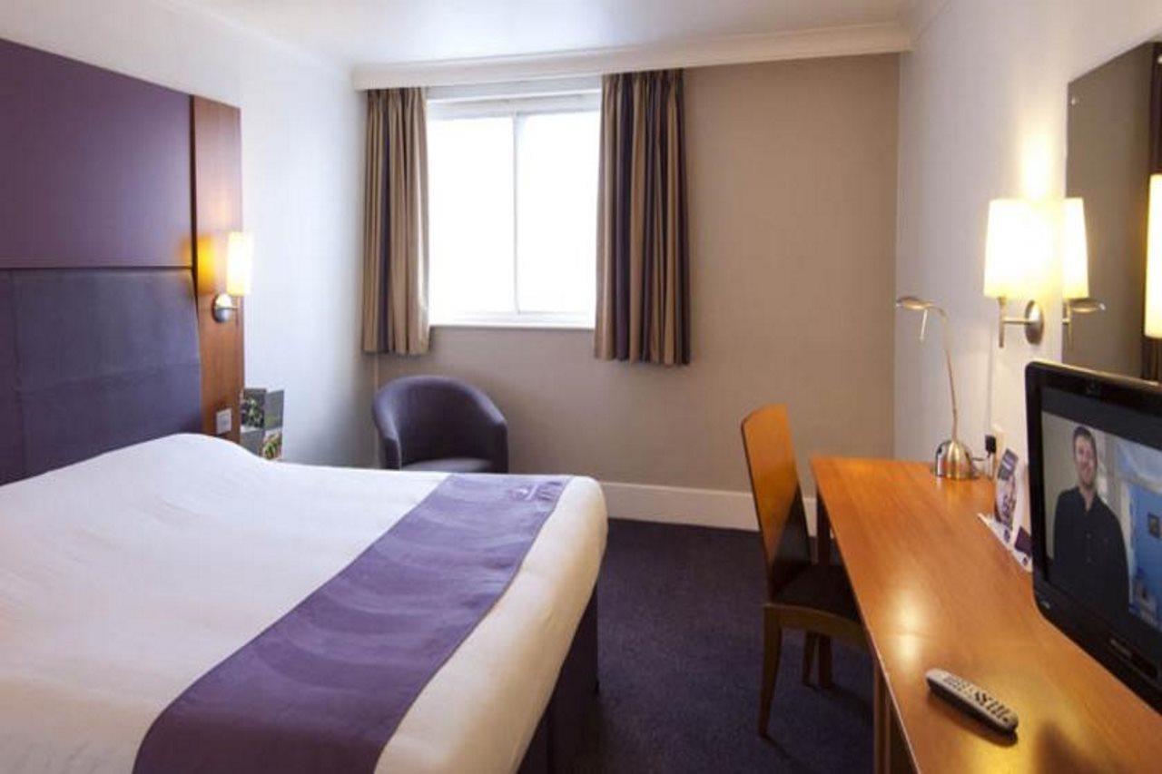Premier Inn Glasgow Milngavie Exteriér fotografie