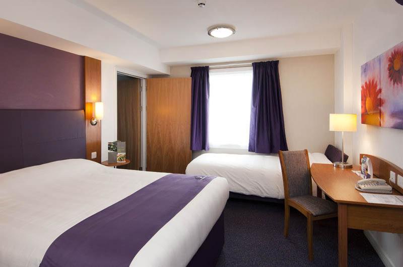 Premier Inn Glasgow Milngavie Exteriér fotografie